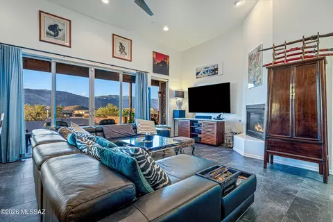 Living - 14589 E Circle Q Rnch, Vail, AZ 85641 photo 2 of 4