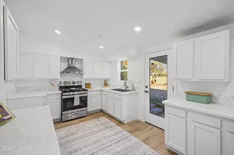 Kitchen - 5414 E 3rd St, Tucson, AZ 85711 photo 2 of 2