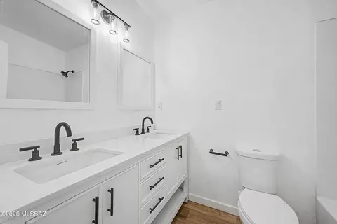 Bath - 5414 E 3rd St, Tucson, AZ 85711 photo 3 of 4