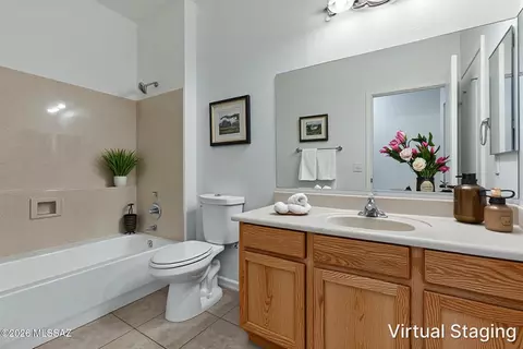 Bath - 13965 E Lazy Jake Ln, Vail, AZ 85641 photo 4 of 4