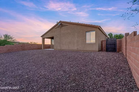 Exterior - 13965 E Lazy Jake Ln, Vail, AZ 85641 photo 4 of 10
