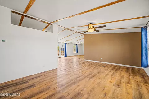 Living - 13875 E Collie Dr, Vail, AZ 85641 photo 3 of 8