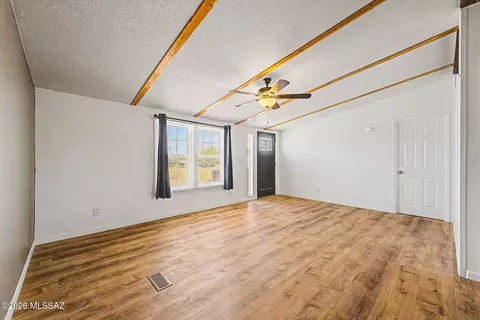 Living - 13875 E Collie Dr, Vail, AZ 85641 photo 2 of 8
