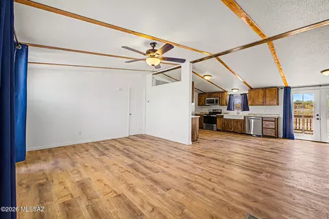 Living - 13875 E Collie Dr, Vail, AZ 85641 photo 6 of 8