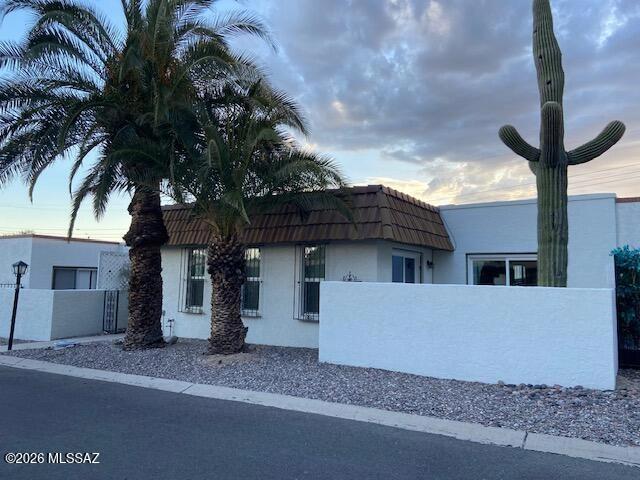 600 E River Rd # C, Tucson, AZ 85704