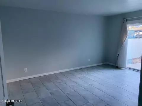 Living - 600 E River Rd # C, Tucson, AZ 85704 photo 3 of 4