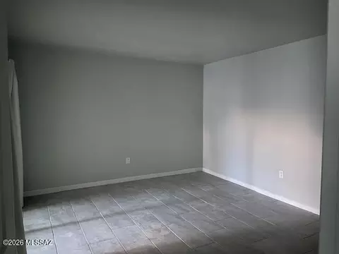Living - 600 E River Rd # C, Tucson, AZ 85704 photo 4 of 4