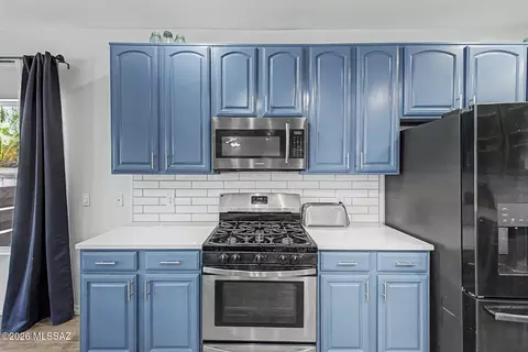 Kitchen - 3602 E Canter Rd, Tucson, AZ 85739 photo 3 of 3