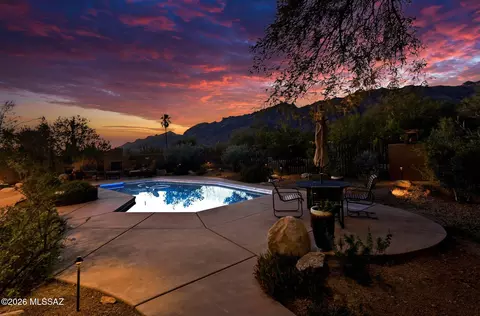 5051 E Camino Bosque, Tucson, AZ 85718