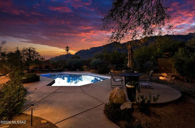 5051 E Camino Bosque, Tucson, AZ 85718