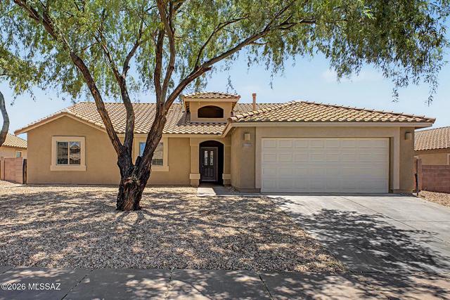 1060 E Stronghold Canyon Ln, Sahuarita, AZ 85629
