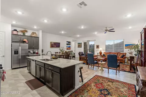 Kitchen - 17629 S Ridgerunner Dr, Vail, AZ 85641 photo 1 of 8
