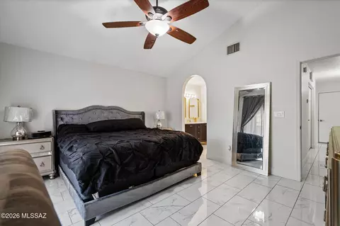 Bedroom - 5418 S Wembly Rd, Tucson, AZ 85746 photo 2 of 4