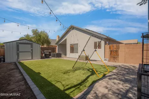 Exterior - 5418 S Wembly Rd, Tucson, AZ 85746 photo 4 of 5