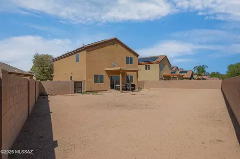 Exterior - 6726 E Sea Horse Rd, Tucson, AZ 85756 photo 4 of 6