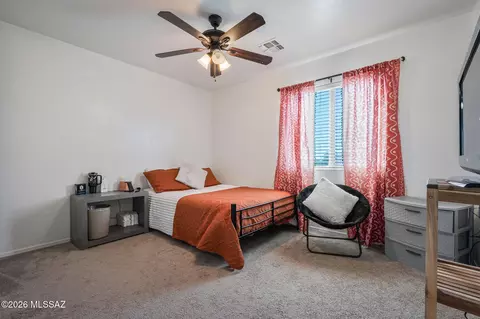 Bedroom - 6726 E Sea Horse Rd, Tucson, AZ 85756 photo 5 of 11