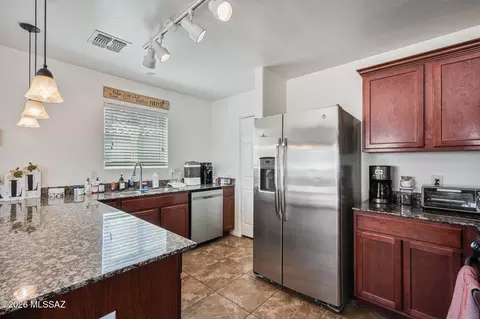 Kitchen - 6726 E Sea Horse Rd, Tucson, AZ 85756 photo 2 of 6