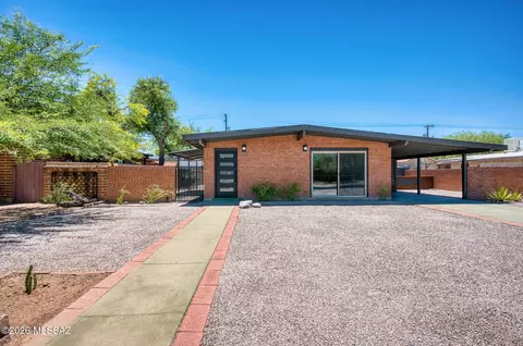 4320 E Hayhurst St, Tucson, AZ 85712