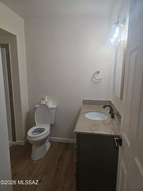 Bath - 370 N Cochise Ave, Willcox, AZ 85643 photo 2 of 3