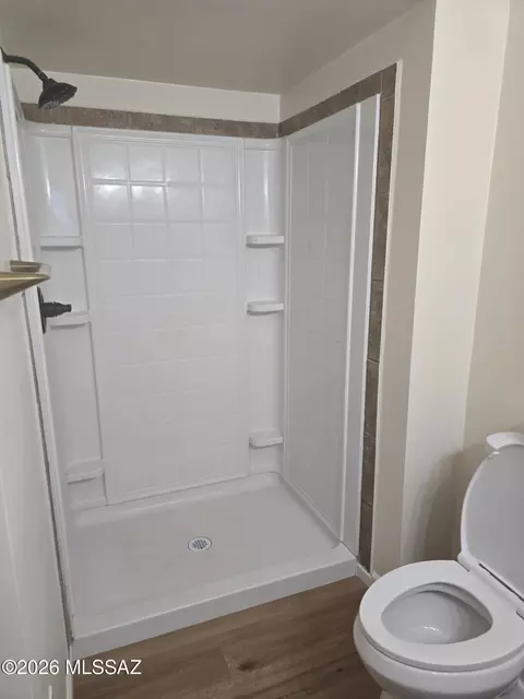 Bath - 370 N Cochise Ave, Willcox, AZ 85643 photo 3 of 3