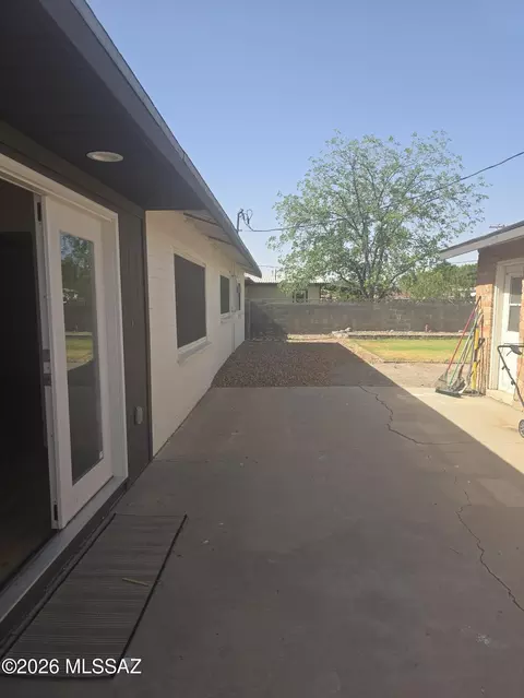 Exterior - 370 N Cochise Ave, Willcox, AZ 85643 photo 2 of 5