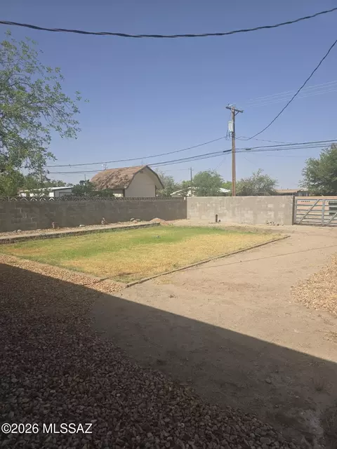 Exterior - 370 N Cochise Ave, Willcox, AZ 85643 photo 3 of 5