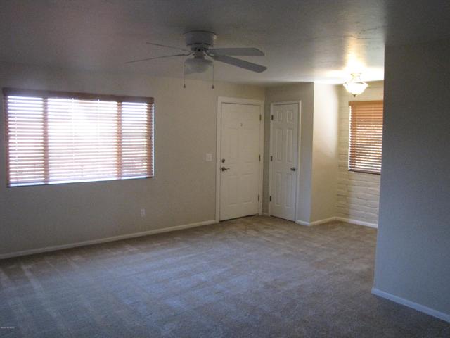 6533 E Calle La Paz #D, Tucson, AZ 85715