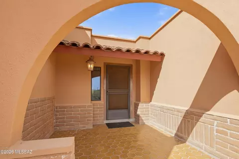 Exterior - 11155 E Saint James Rd, Tucson, AZ 85748 photo 4 of 7