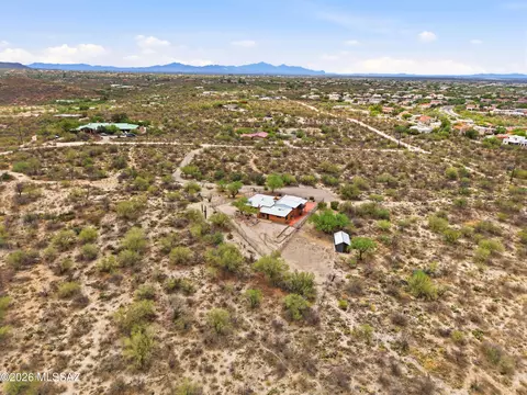View/Area - 11155 E Saint James Rd, Tucson, AZ 85748 photo 4 of 5
