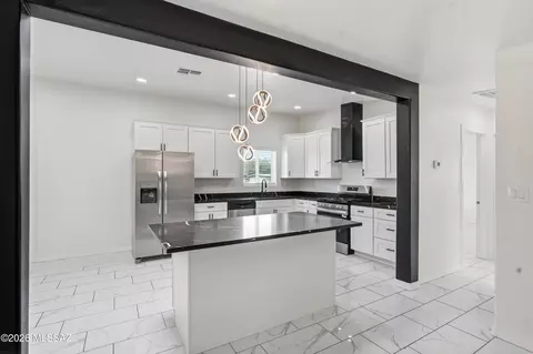 Kitchen - 5497 S Canada Dr, Tucson, AZ 85706 photo 6 of 6
