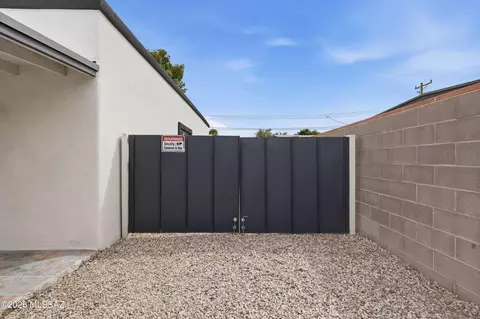 Exterior - 5497 S Canada Dr, Tucson, AZ 85706 photo 3 of 7