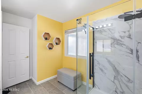 Bath - 5929 E Cedarbird Dr, Tucson, AZ 85756 photo 3 of 4