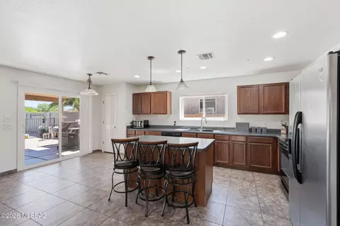 Kitchen - 5929 E Cedarbird Dr, Tucson, AZ 85756 photo 3 of 7