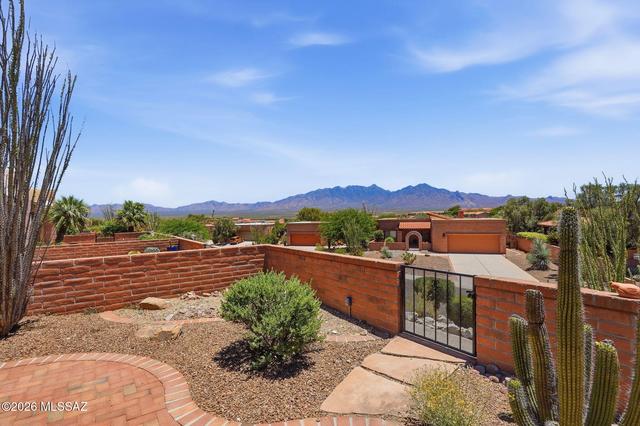 1655 W Calle Zuniga, Green Valley, AZ 85622