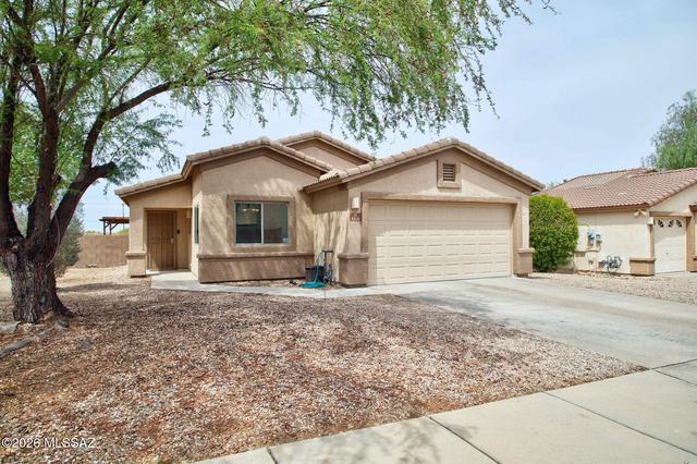 8330 S Camino Serpe, Tucson, AZ 85747