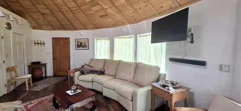 Living - 636 W Pearce Rd, Pearce, AZ 85625 photo 1 of 2