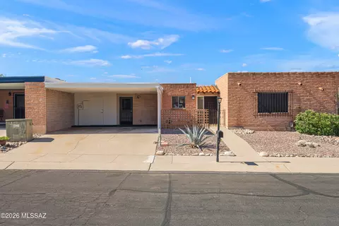 121 W Vista Grande Dr, Tucson, AZ 85704