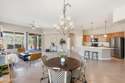 12771 N New Reflection Dr, Marana, AZ 85658