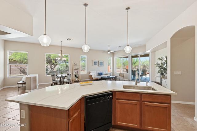 12771 N New Reflection Dr, Marana, AZ 85658