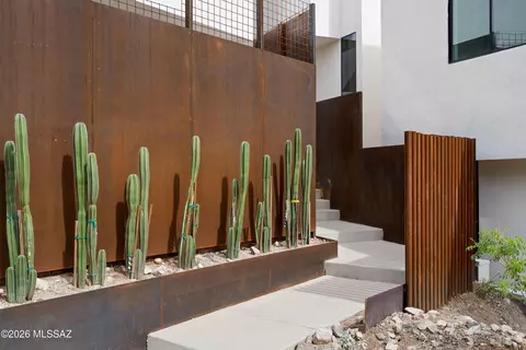 Exterior - 1364 W Sentinel View Loop, Tucson, AZ 85745 photo 1 of 1