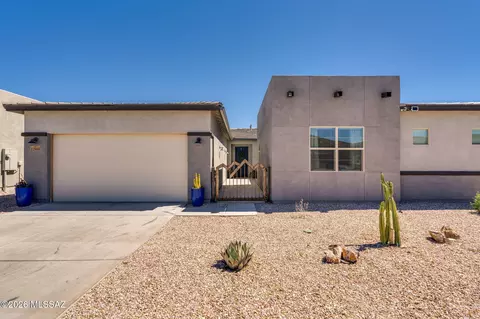 Exterior - 12866 E Tortoise Pointe Dr, Vail, AZ 85641 photo 2 of 7
