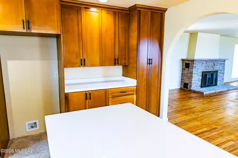Kitchen - 1807 E Kimzey Rd, Willcox, AZ 85643 photo 6 of 7