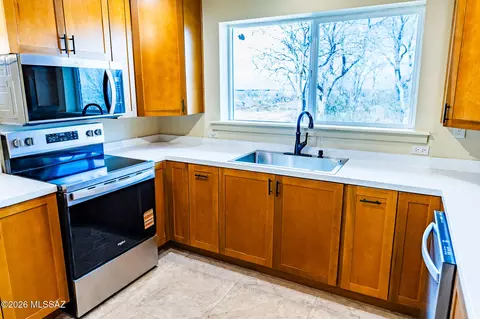 Kitchen - 1807 E Kimzey Rd, Willcox, AZ 85643 photo 4 of 7