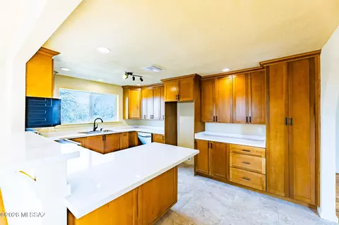 Kitchen - 1807 E Kimzey Rd, Willcox, AZ 85643 photo 2 of 7