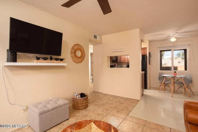 1810 E Blacklidge Dr #106, Tucson, AZ 85719