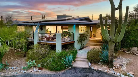 7135 N Skyway Dr, Tucson, AZ 85718