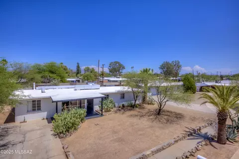 809 S Loyola Ave, Tucson, AZ 85710