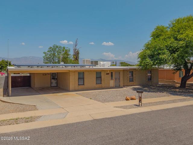 7331 E Brooks Dr, Tucson, AZ 85730