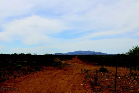 Undisclosed, Pearce, AZ 85625 photo 17