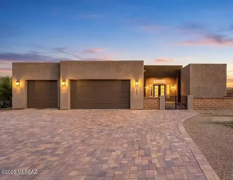 2451 E Old Stone House Trl, Sahuarita, AZ 85629